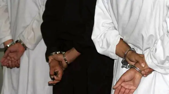 اقدام پلید گروهی مردان به خانم قابله در سمنگان / آمنه و 2 زن دیگر افغان بودند! + جزییات