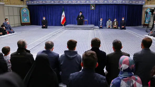 حادثه تروریستی شاهچراغ موجب رسوایی آمریکایی‌های منافق و سیاه‌دل شد