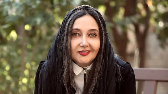 جدیدترین عکس کتایون ریاحی بعد از دوری از بازیگری ! /  با تیپ و استایل متفاوت و جذابیت در این سن و سال !