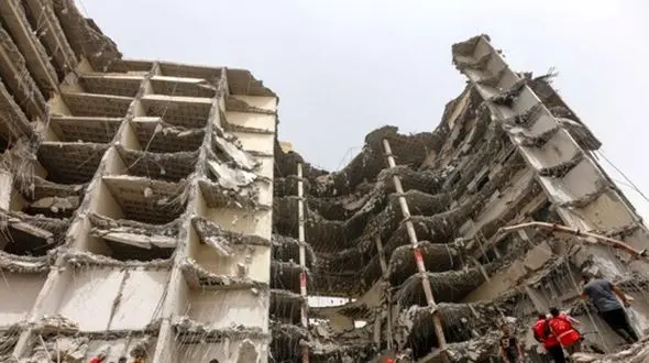 فرماندار آبادان: امروز چک خسارت همسایگان فداکار متروپل آبادان پرداخت شد/ کسبه محل: ورشکسته و بدون پرداخت خسارت مانده ایم + فیلم