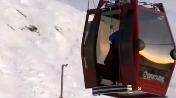 2 ساعت دلهره برای نجات 200 اسکی باز در آلپ + فیلم و تصاویر