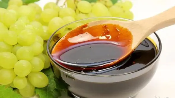 طرز تهیه مربای انگور خوش‌رنگ و شفاف