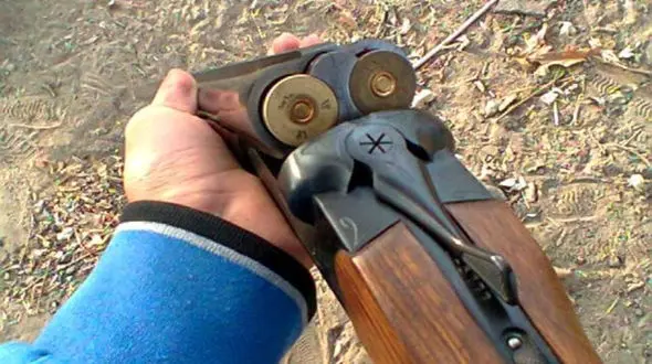 سه شکارچی متخلف غیرمجاز در یزد دستگیر شدند