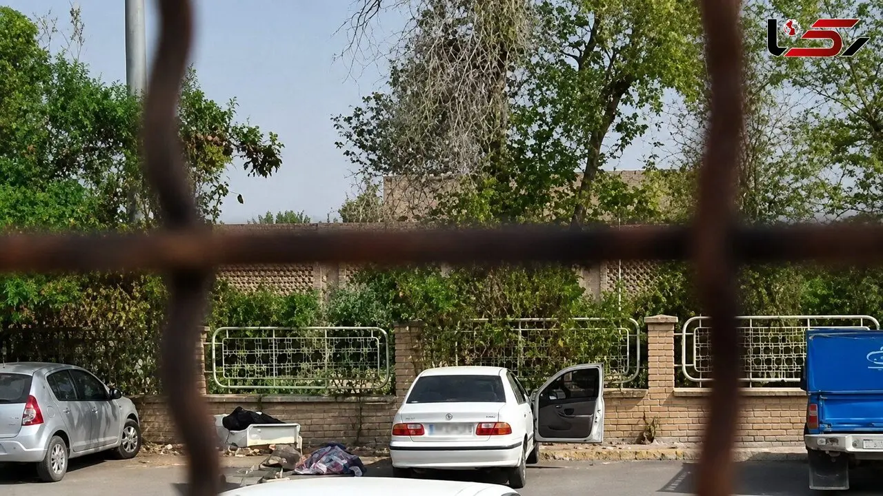 کشف جسد زن جوان در سمند رها شده داخل پارکسنگ بیمارستان بهبهان / جسد متعفن بود