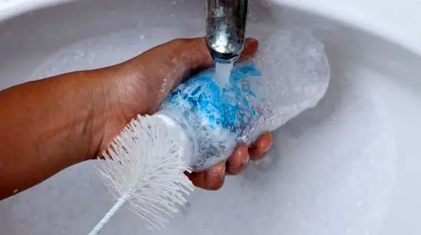 ترفندهای ضدعفونی کردن شیشه شیر نوزادان