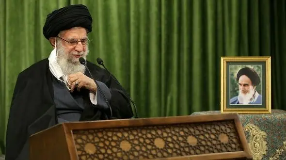 رهبر معظم انقلاب: استخدام پرستاران با جدیت دنبال شود/ مجاهدت پرستاران‌ آنها را در چشم مردم عزیزتر کرد