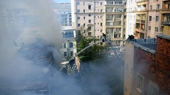 آتش‌سوزی گسترده در مرکز مسکو + تصاویر