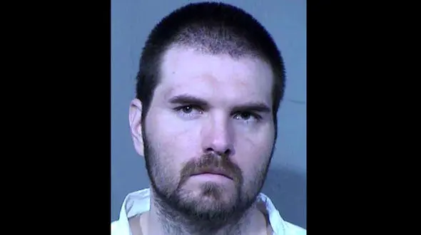 قتل هولناک پشت چراغ قرمز / یک نگاه کافی بود! +عکس / امریکا