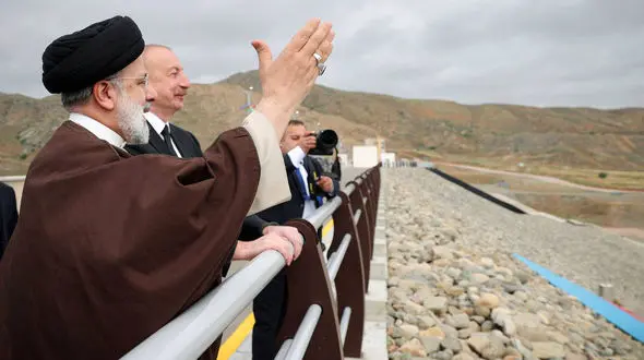 بازدید مشترک روسای جمهور ایران و آذربایجان از سد قیز قلعه‌سی