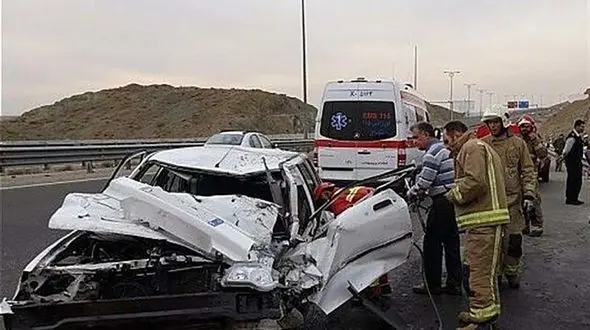 تصادف 3 دستگاه خودرو سواری در اتوبان تهران کرج