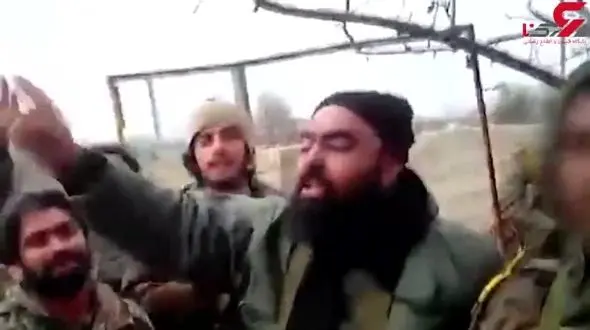 لحظات دیدنی از روحیه باورنکردنی رزمندگان فاطمیون پیش از نبرد سنگین حلب + فیلم