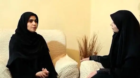 فیلم/ روایت جگرسوز خانم  معلم مدرسه  میناب درباره اولین اصابت موشک / وقتی به هوش آمدم بچه های 5 ساله را خون آلود دیدم و ...