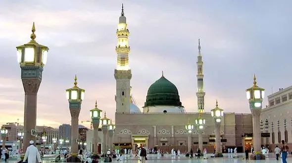 اقامه نماز شب های ماه مبارک رمضان در مسجد النبی بدون حضور نمازگزاران