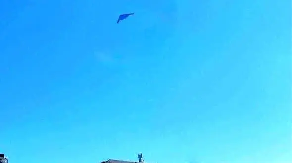 پرواز بمب‌ افکن‌ های B-2 بر فراز تهران و کرج + عکس