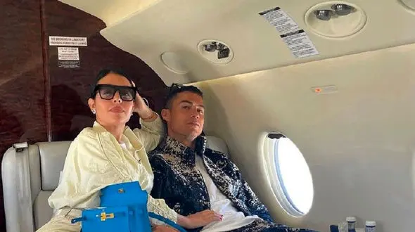 خواستگاری کریستیانو رونالدو از نامزدش تا زندگی در منچستر