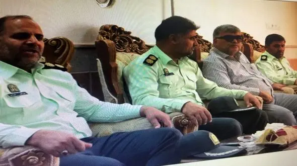 ابراز همدردی و دلجویی پلیس از خانواده فاطمه 5 ساله در فریمان+ عکس