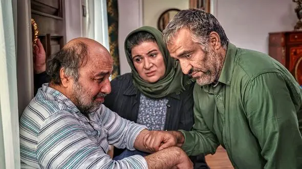 افتضاحی به نام ویلای ساحلی + گزارش تحلیلی و نقد فیلم 