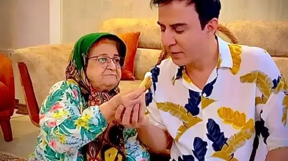 عکس/ پای عمو پورنگ به بیمارستان باز شد!