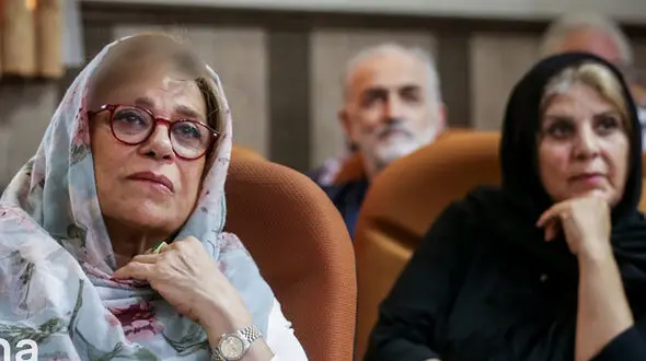 مراسم تجلیل از هنرمندان پیشکسوت
