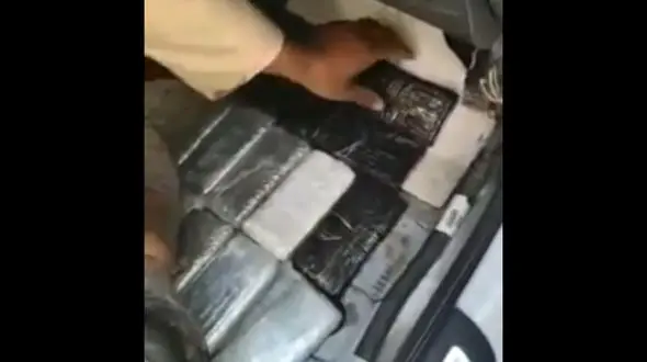 فیلم جاسازی ماهرانه موبایل های سرقتی تهرانی ها برای قاچاق به افغانستان !