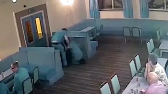 جنین در شکم مادر باردارش کشته شد ! + تصویر