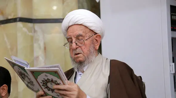 احوال‌پرسی رئیس دفتر مقام معظم رهبری از آیت‌الله امینی