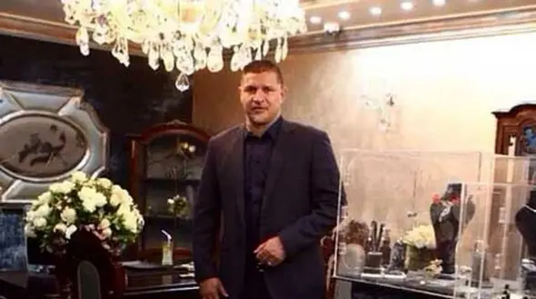 فیلم / گالری جواهرفروشی مجلل و لوکس همسر جوان و اردبیلی علی دایی با دیزاین فوق العاده زیبا و امروزی/ شیک و جذاب