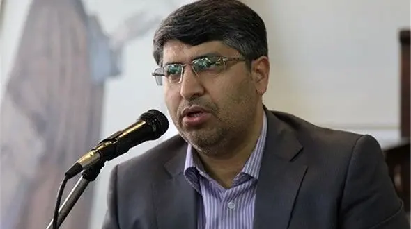 تیم اقتصادی دولت و بانک مرکزی باید پاسخگوی علت افزایش نرخ ارز باشند/ بازار ارز نباید رها باشد