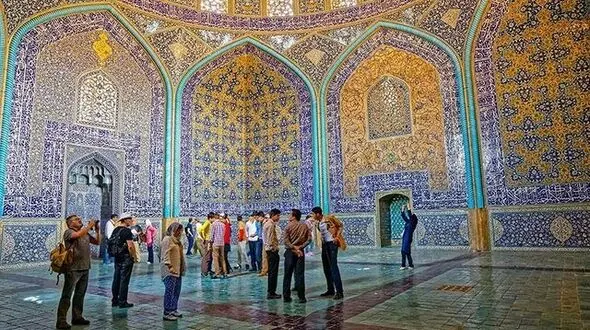 توریست ها چرا به ایران نمی آیند؟! / کارشناسان به رکنا گفتند