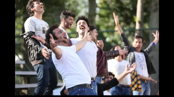 احتمال ساخت نهنگ عنبر3 وجود دارد/ تلاش تک نفره عطاران هم ضعف فیلمنامه را پوشش نداد +عکس