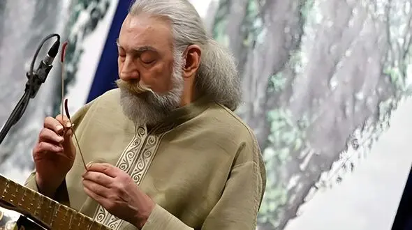 یاد پرویز مشکاتیان در سالروز درگذشتش؛ مردی که سنتور را ماندگار کرد