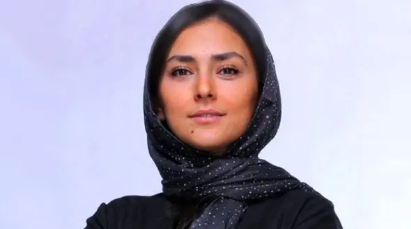 فیلم آواز باشکوه هدی زین العابدین با آهنگ مازیار فلاحی ! /   یه عکس یادگاری که خودتم نداری + موزیک ویدئو