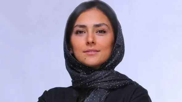 فیلم آواز باشکوه هدی زین العابدین با آهنگ مازیار فلاحی ! /   یه عکس یادگاری که خودتم نداری + موزیک ویدئو
