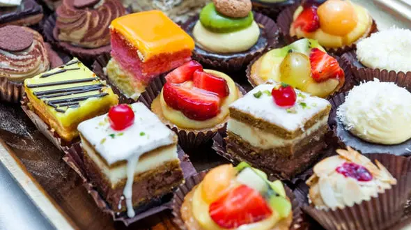 آیا شیرینی می‌تواند ناقل ویروس کرونا باشد؟