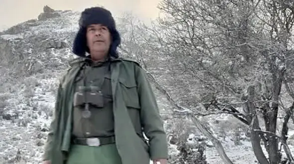 مرگ تلخ برهانی محیط بان یزدی / کامیون خودروی او را له کرد + عکس