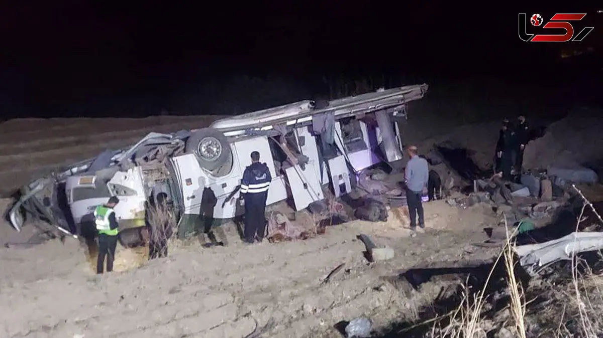 لغزندگی جاده، حادثه‌ساز شد / سقوط اتوبوس از ارتفاع 5 متری 13 مصدوم برجای گذاشت