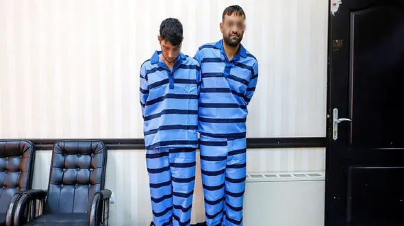 صحنه وحشتناک حمله به 2 زن تهرانی در خیابان + فیلم اشک های 2 پسر خشن و ترس دردناک دختر جوان