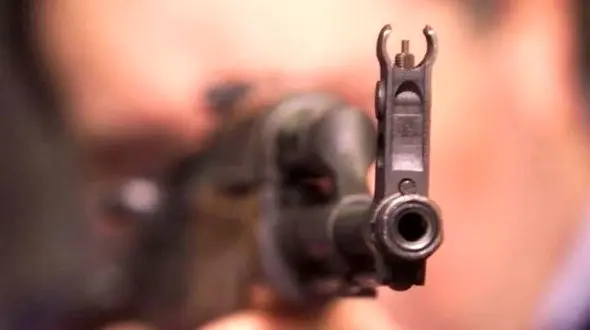 تیراندازی به سمت مردم در تویسرکان / یک کشته و 8 زخمی 