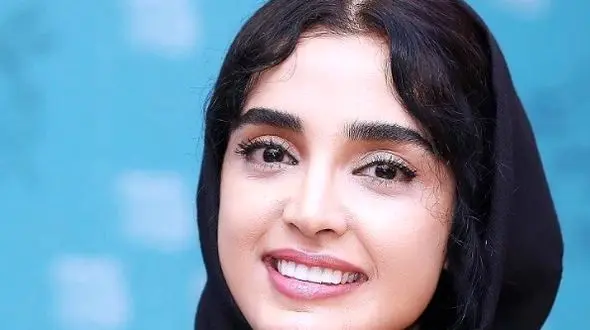 نگاهی به دکوراسیون ایرانی پسند و اعیونی اتاق خواب الهه حصاری بازیگر سریال زخم کاری!