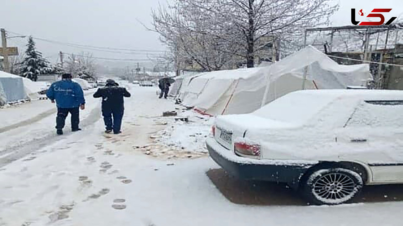 نخستین بارش برف پاییزی در استان کردستان؛ تردد در جاده‌ها با زنجیرچرخ امکان‌پذیر است