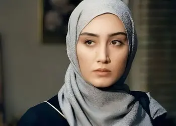  عکس سفر در زمان /  هدیه تهرانی  در اوج جوانی کنار عزت الله انتظامی ؛ سال 82
