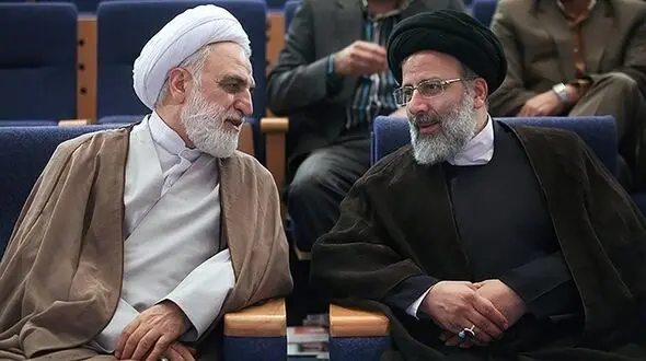 چرا رئیسی مسئولیت کارهای خود و دولتش را قبول نمی کند ؟