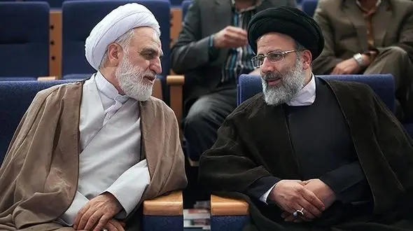 چرا رئیسی مسئولیت کارهای خود و دولتش را قبول نمی کند ؟