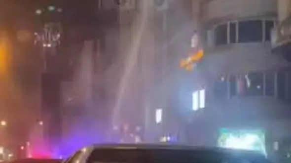  آتش سوزی یک واحد مسکونی در خیابان شهید اندرزگو تهران