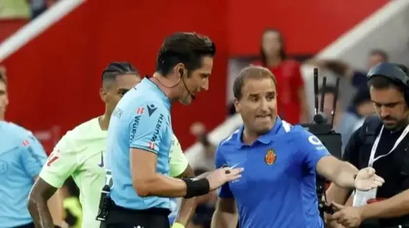 فیلم/ جنجال داوری در همین هفته اول : باورم نمی‌شود گل بارسا را گرفت!