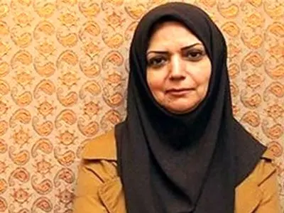 فیلم / نگاهی به چیدمان شاهانه خانه شبیه به کاخ ی الهه رضایی مجری محبوب کودکان / همه چیز آنتیک و اعلا