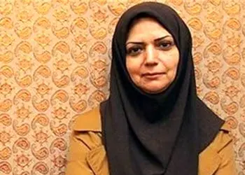 فیلم / نگاهی به چیدمان شاهانه خانه شبیه به کاخ ی الهه رضایی مجری محبوب کودکان / همه چیز آنتیک و اعلا