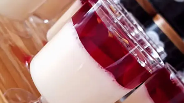 آموزش یه دسر خوشمزه و شیک با موادی که تو خونه همه ماهاست / فیلم