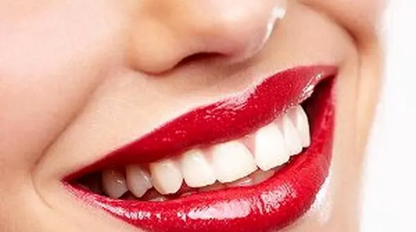 راه های ارزان و موثر برای سفید کردن دندان 