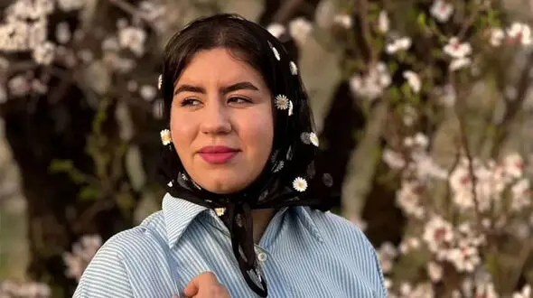 اشک‌های صهبا شرافتی بازیگر نون خ از یک جمله تلخ؛ گفت با قیافه‌ات نمی‌توانم ارتباط بگیرم / دلم شکست
